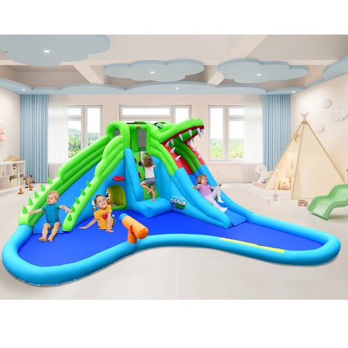 Inflatable water slide - ,