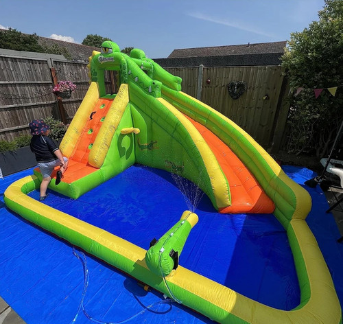 Inflatable bouncy castle large - castle,